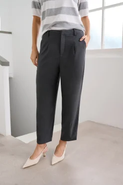 KAmerle Trousers