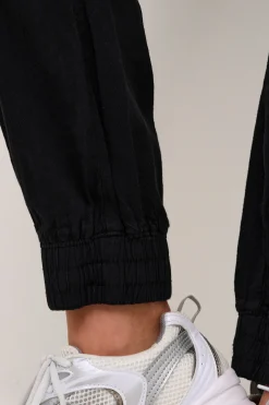 KAnaya Trousers