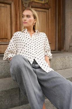 KAoscarna Shirt