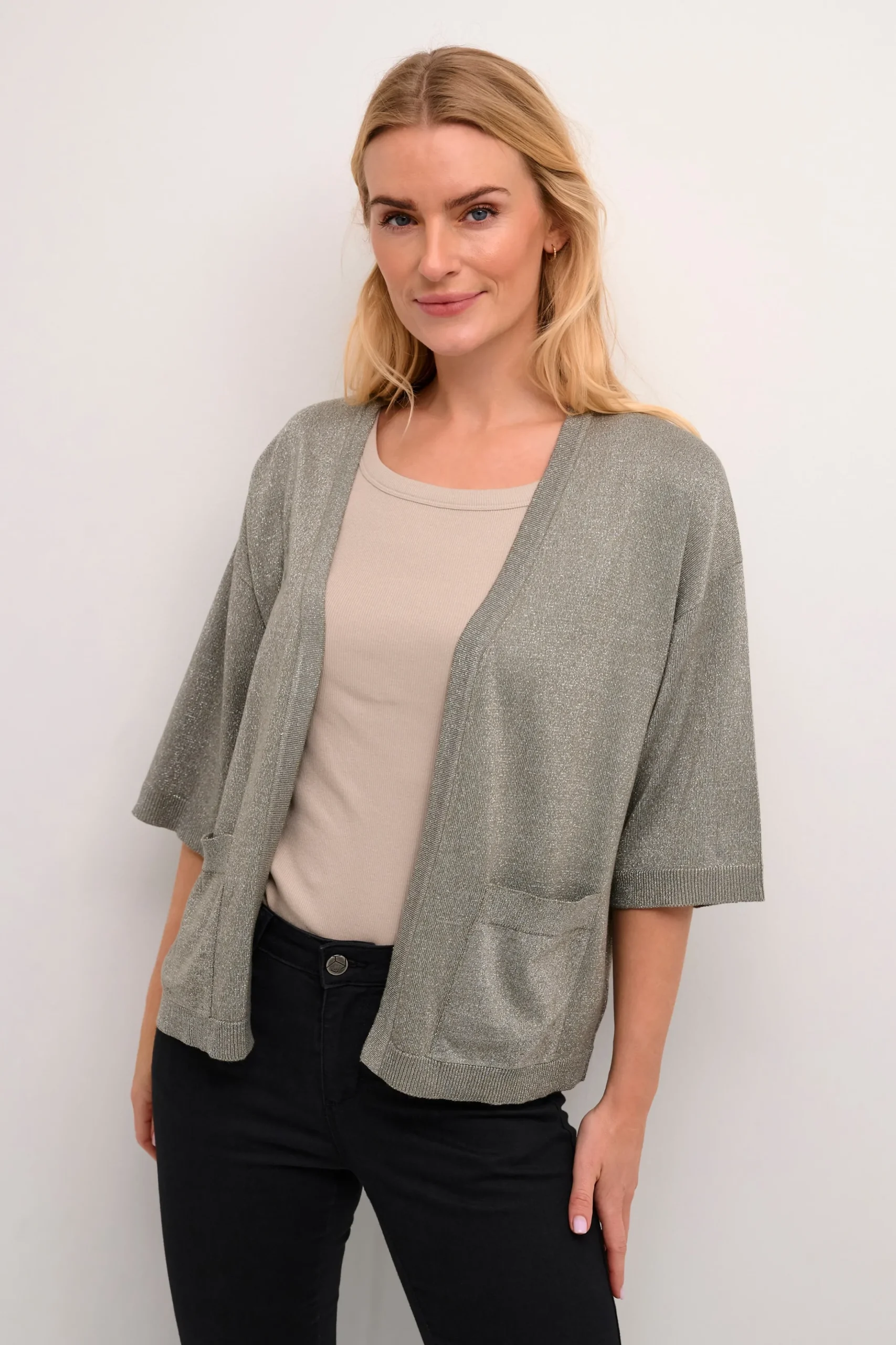 KAregina Cardigan
