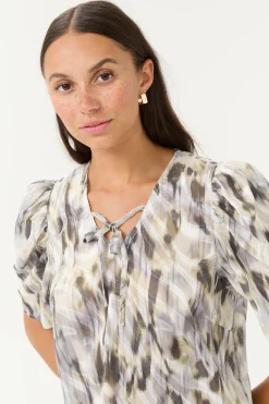 KAvicki Blouse
