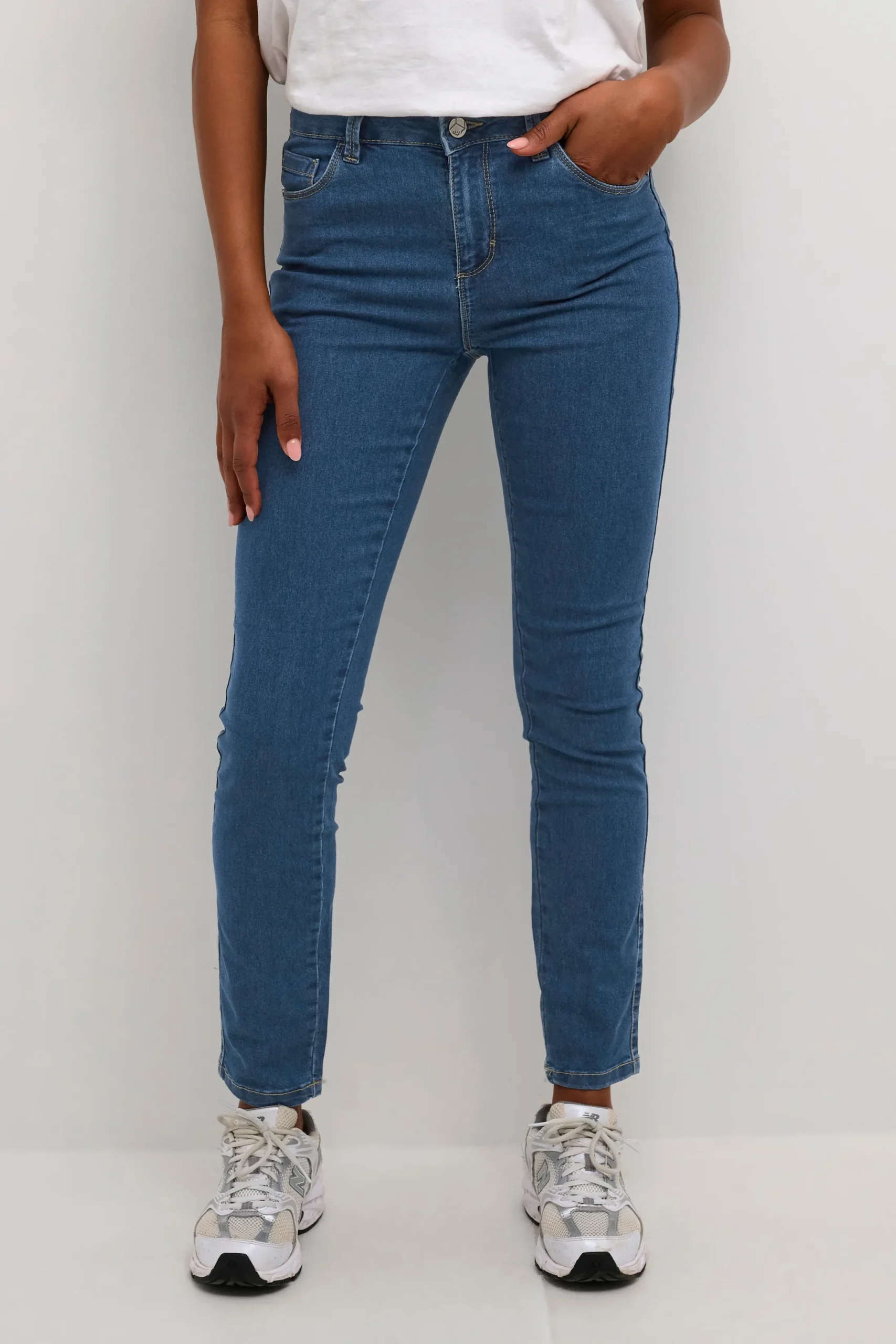 KAvicky Jeans
