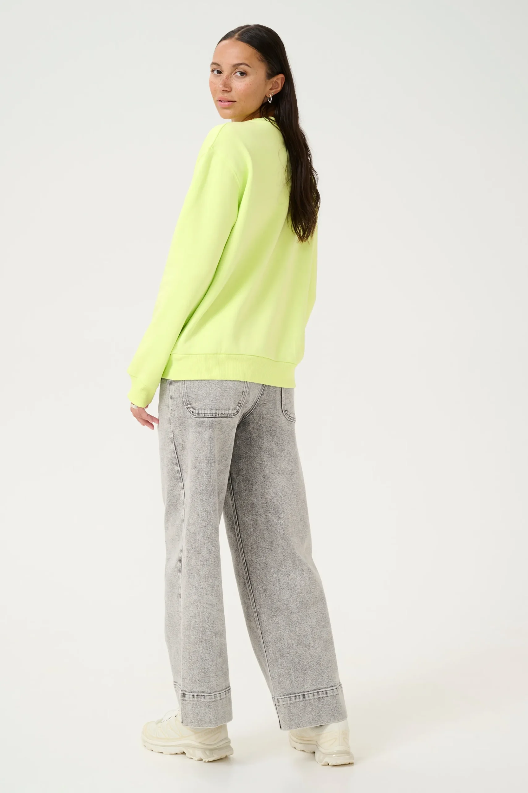 KAviola Sweatshirt