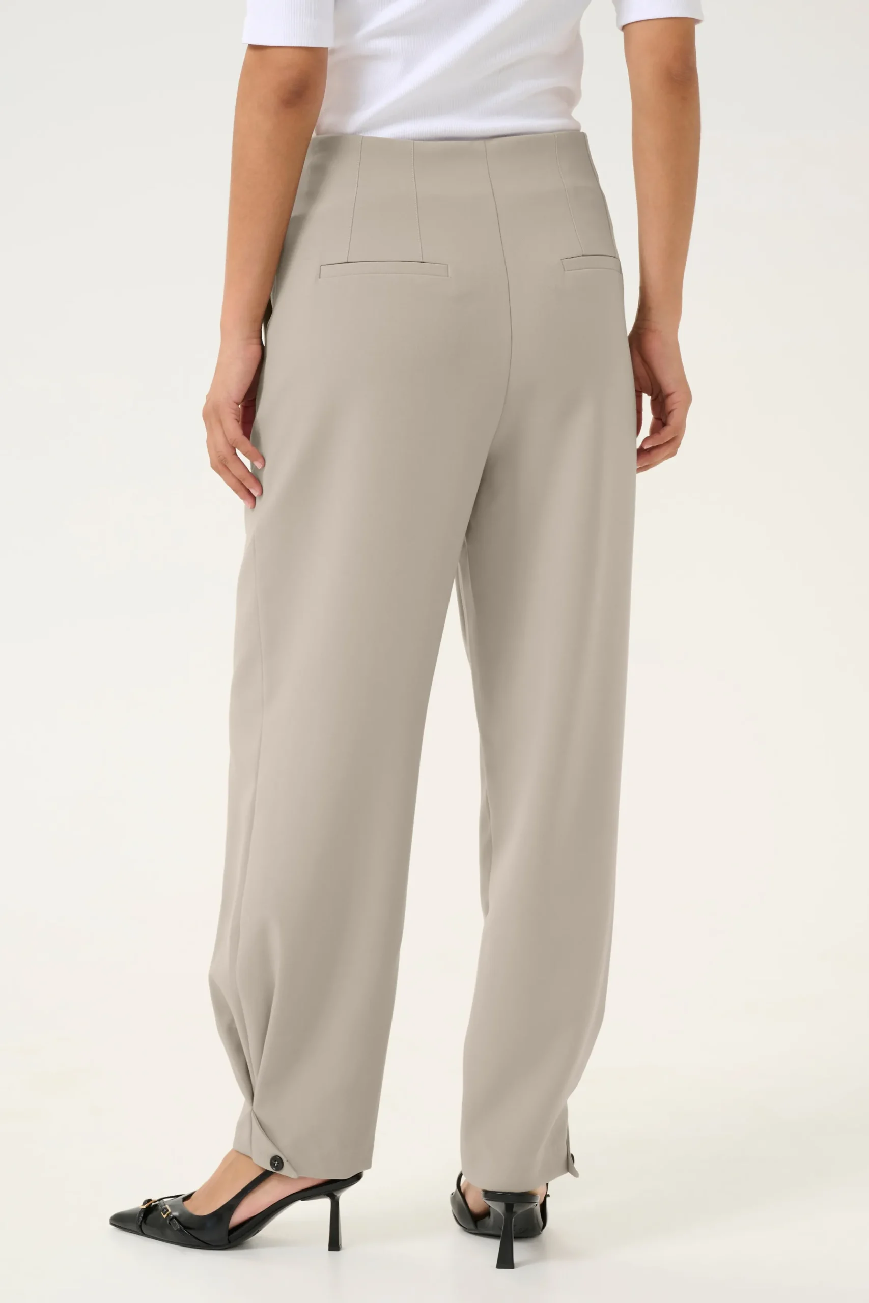 KAvitta Trousers