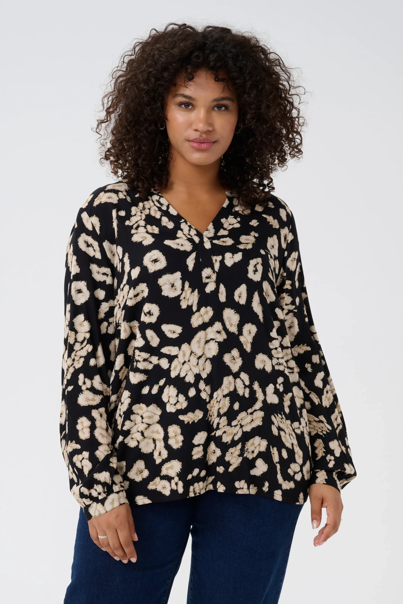 KCbella Blouse