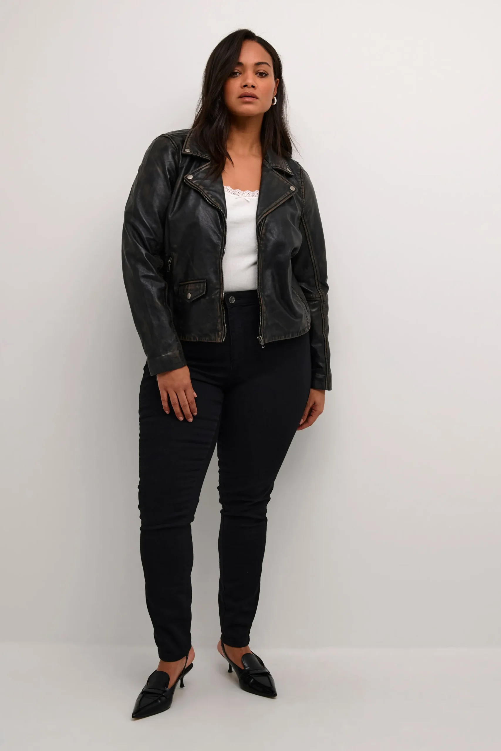 KCjanet Outerwear