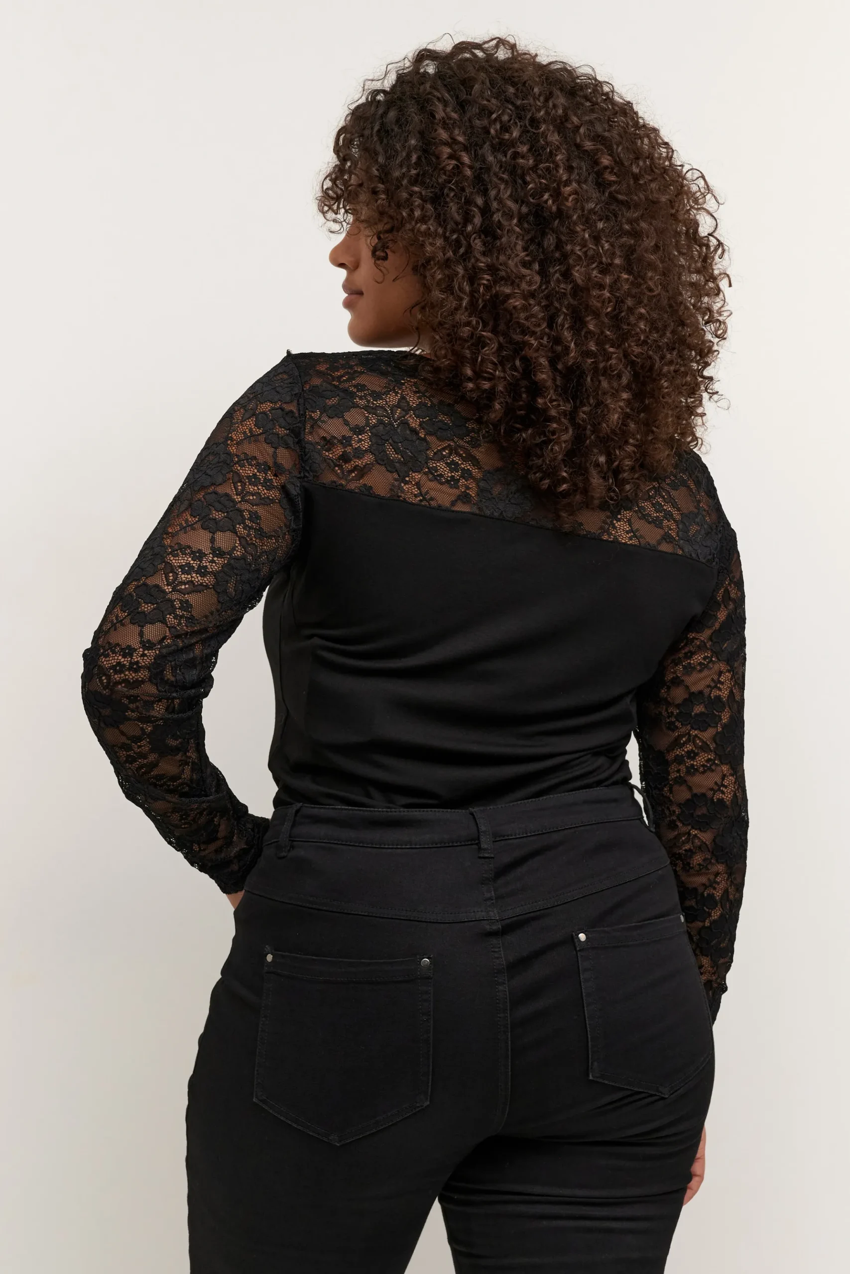 KClaura Blouse