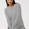 KClia T-shirt