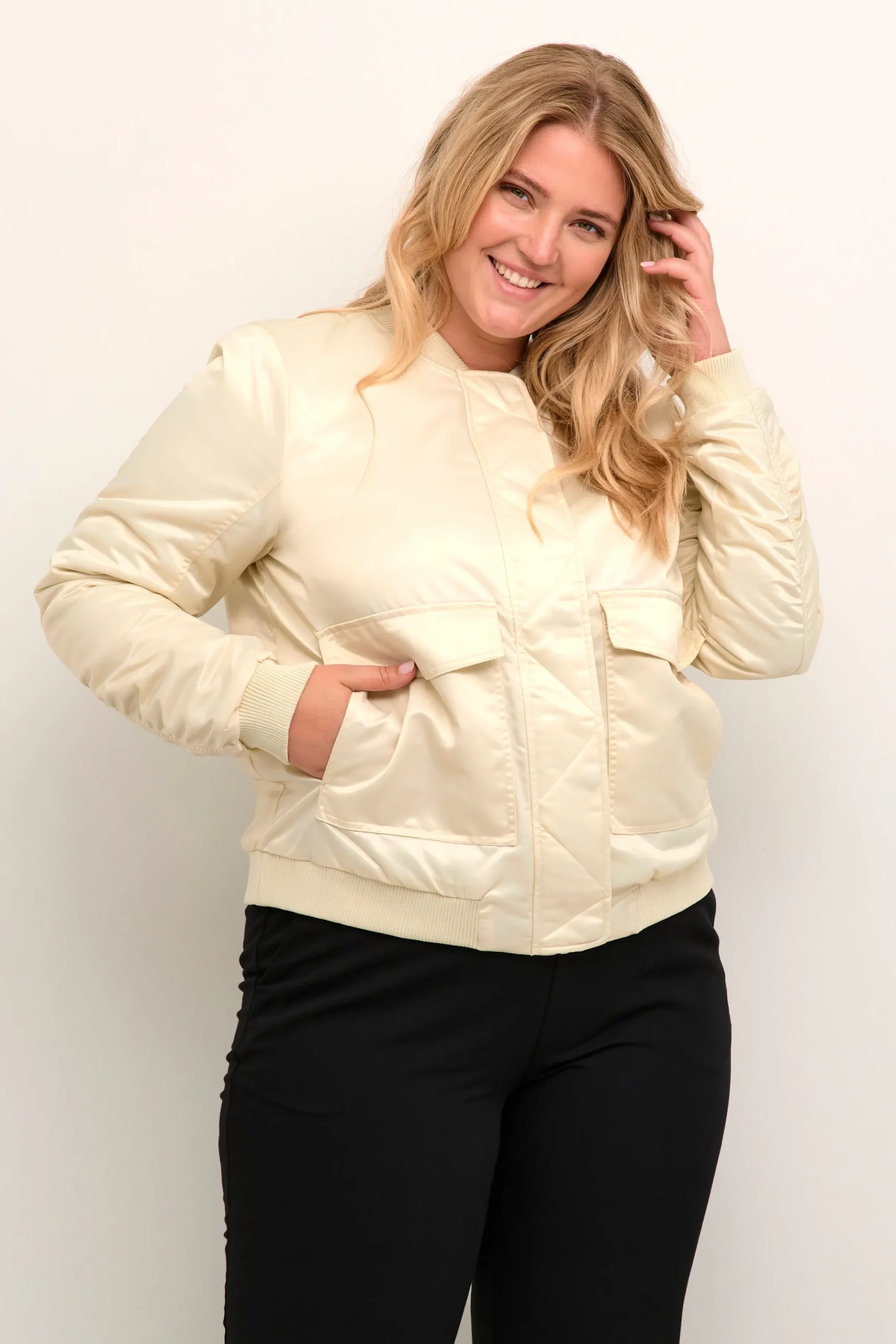 KCmagda Outerwear