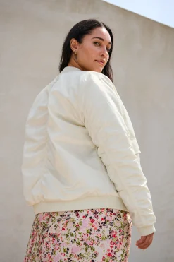 KCmagda Outerwear