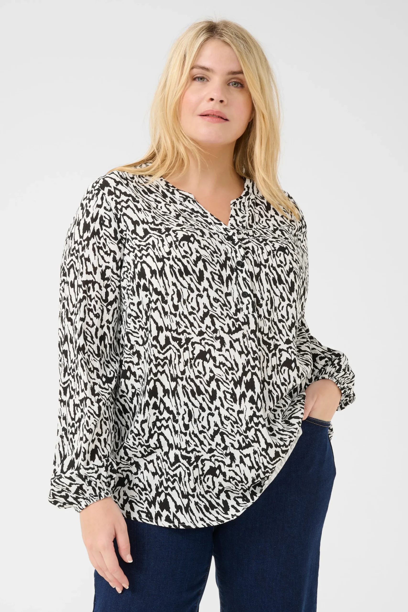 KCmahlena Blouse