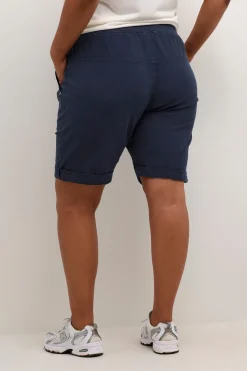 KCnana Shorts