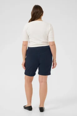 KCnana Shorts