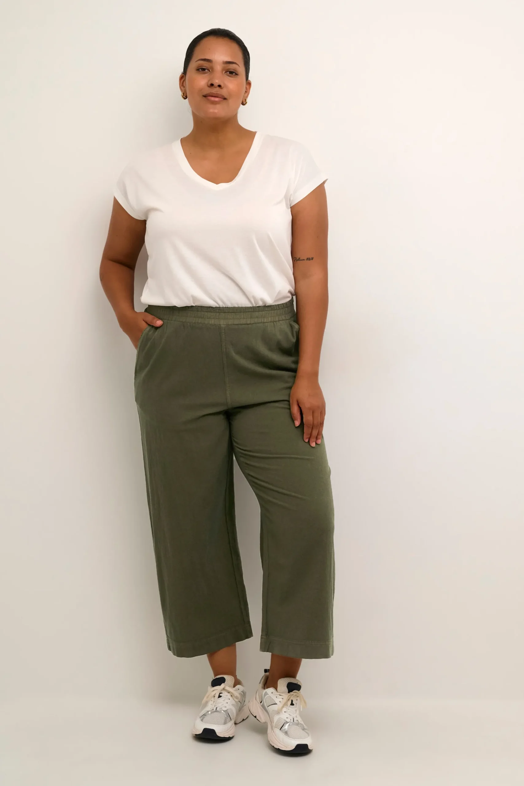 KCnana Trousers