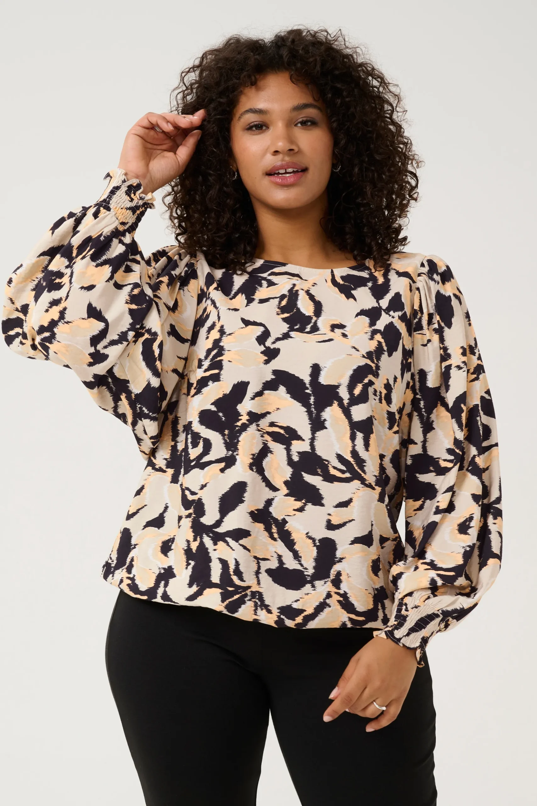KCpaca Blouse