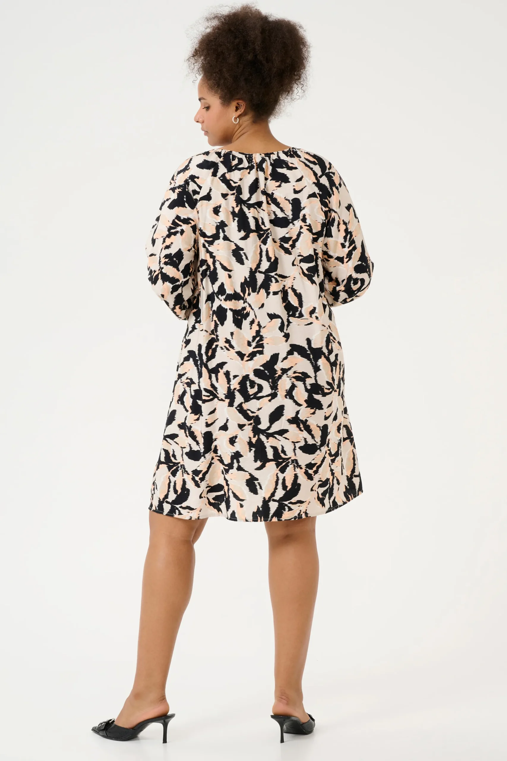KCpaca Dress