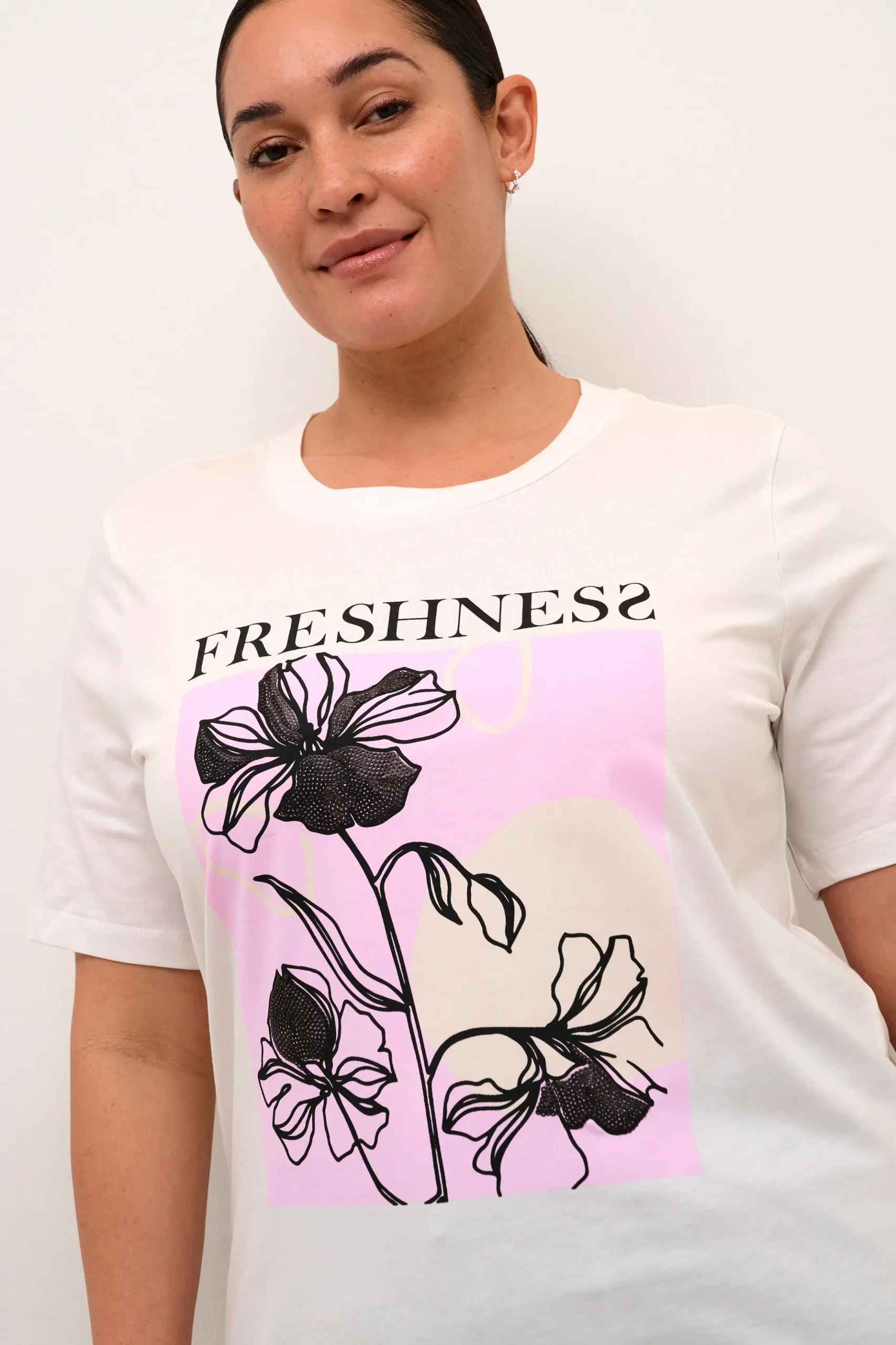 KCrie T-shirt