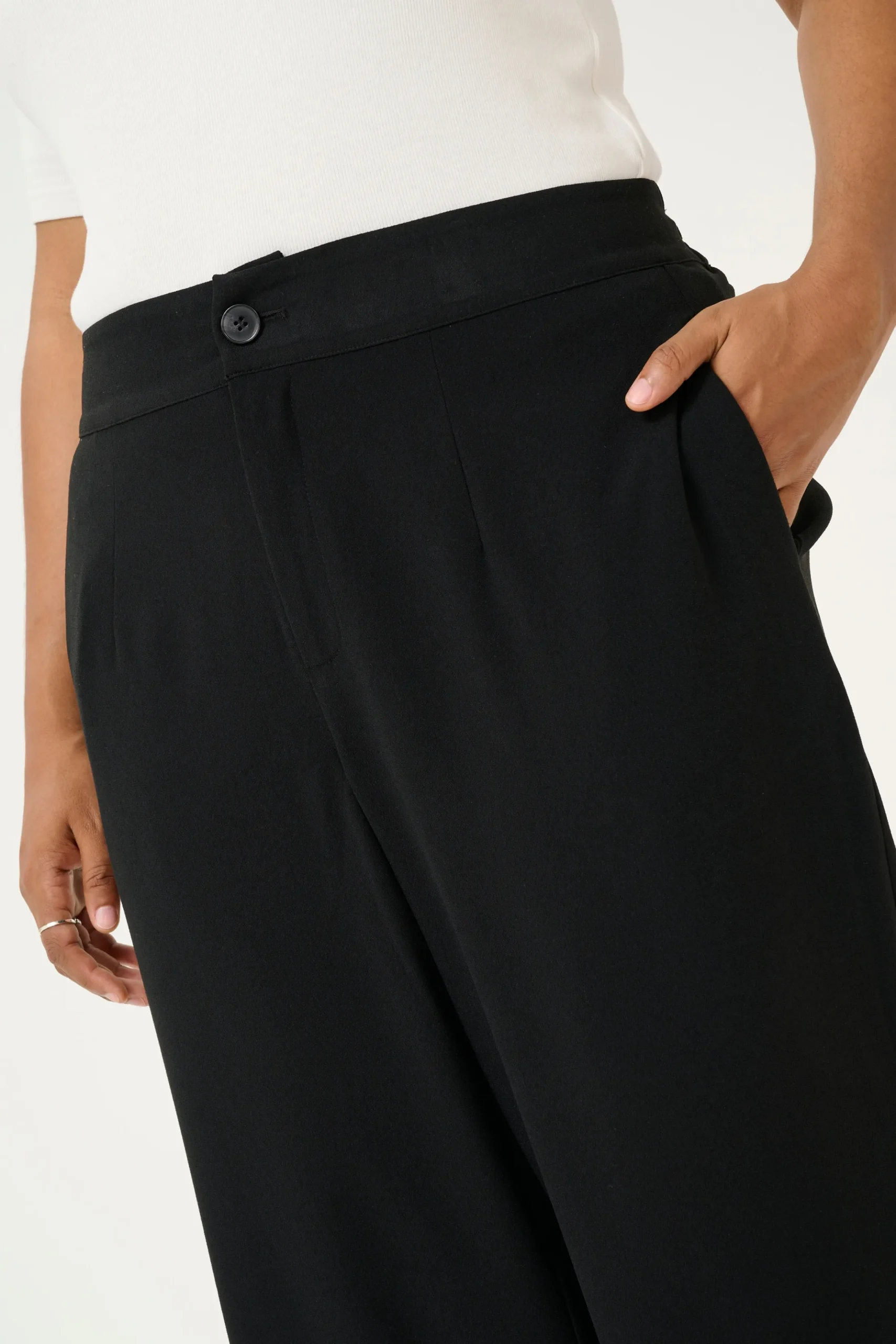 KCroxana Trousers