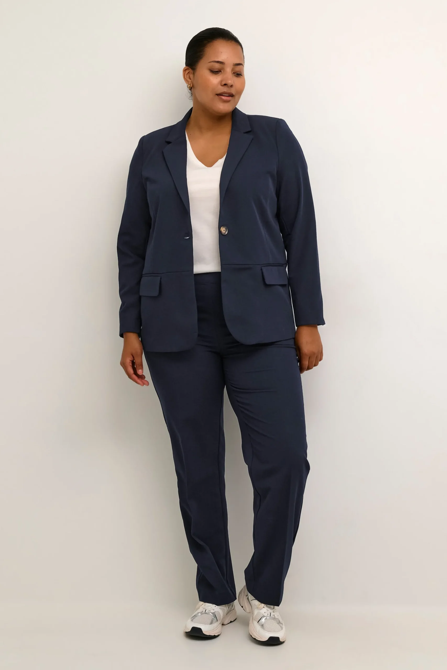 KCsakira Blazer