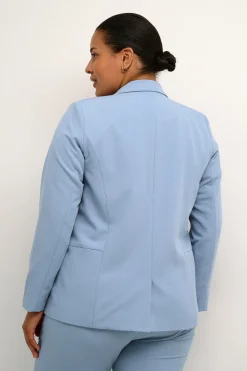 KCsakira Blazer