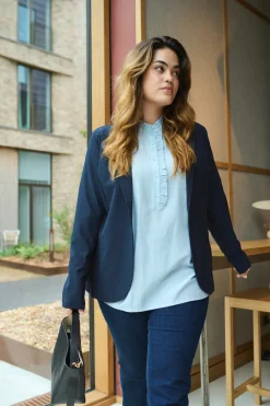 KCsakira Blazer