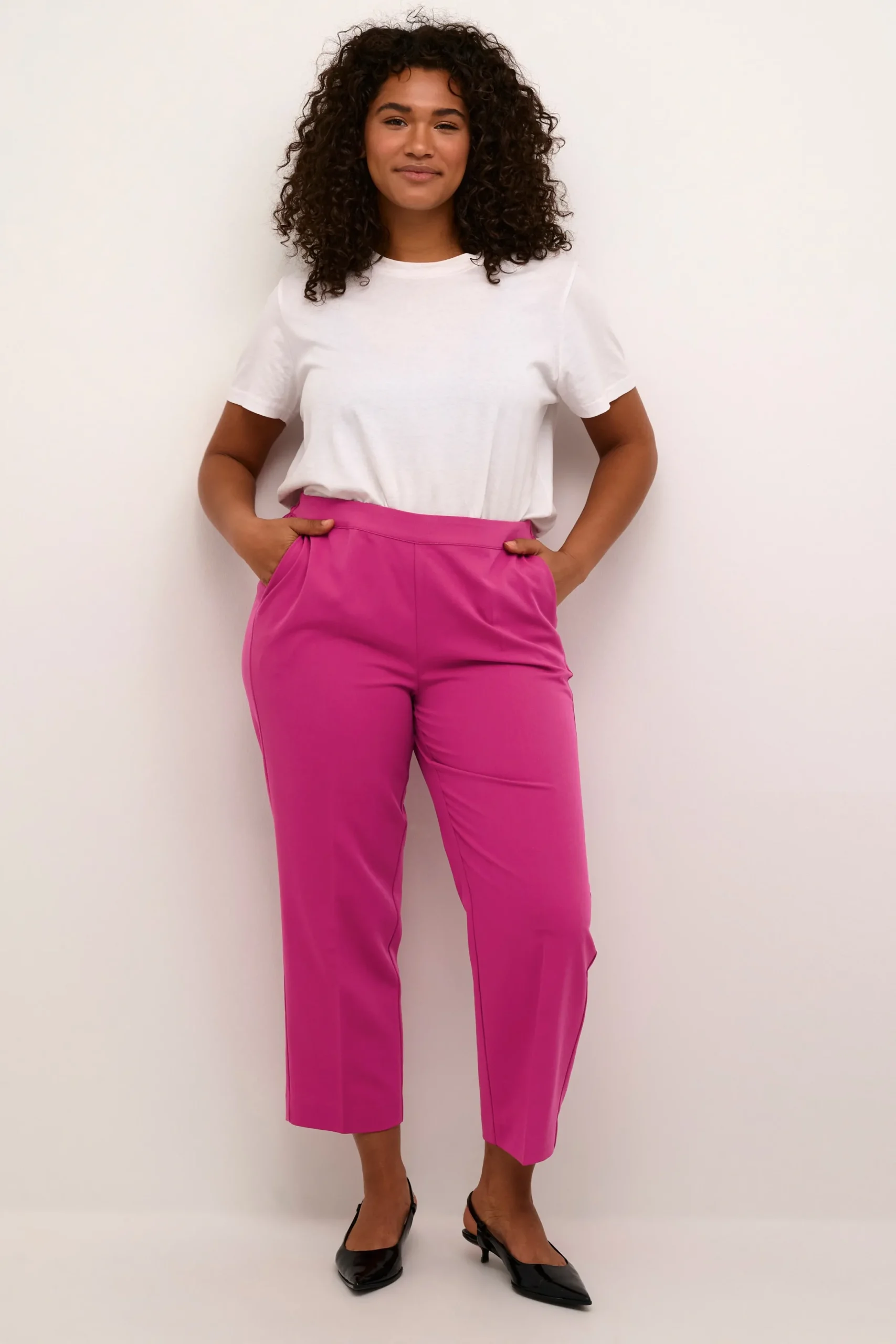 KCsakira Trousers