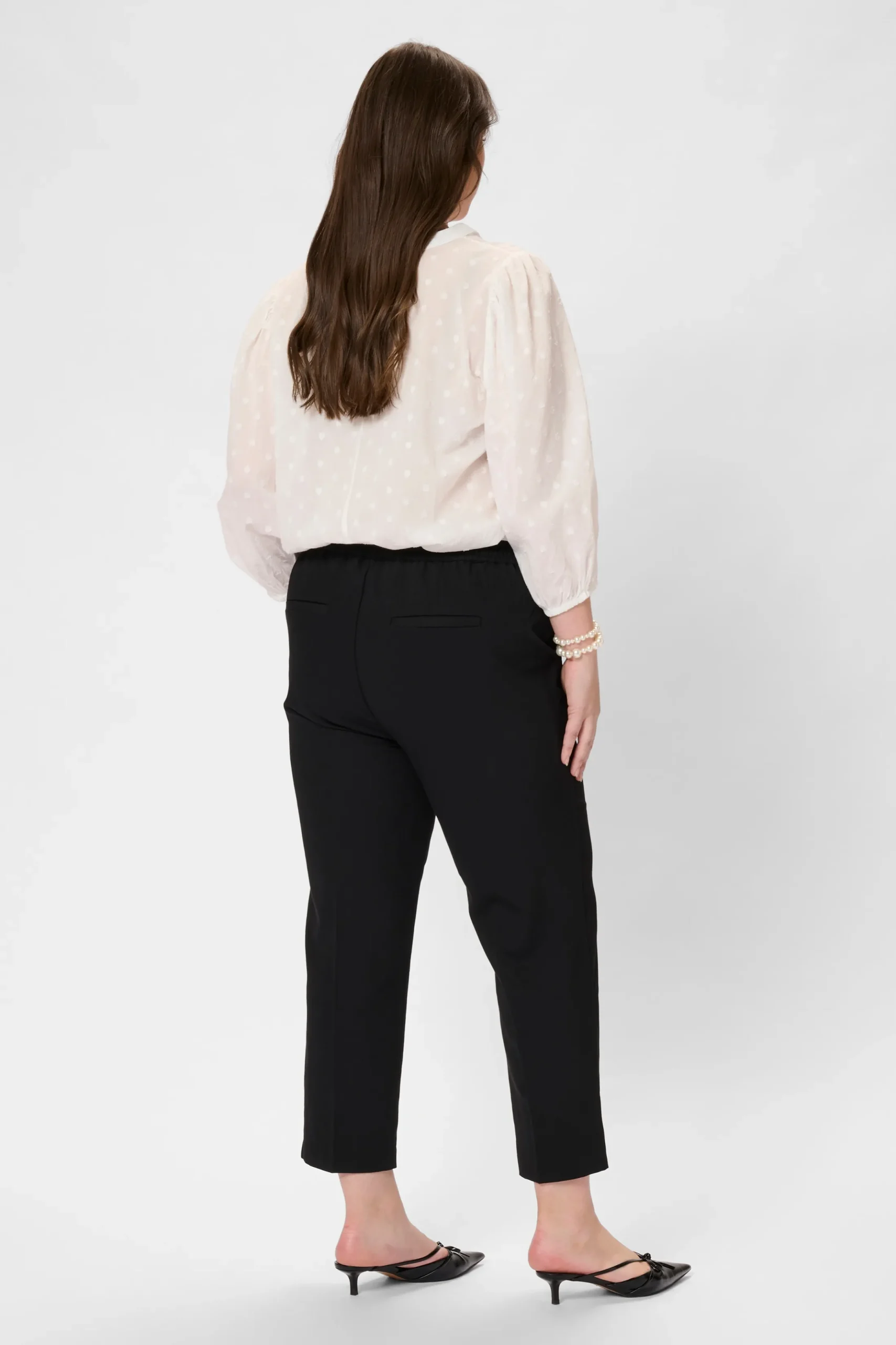 KCsakira Trousers