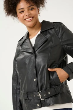 KCsuena Outerwear