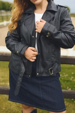 KCsuena Outerwear