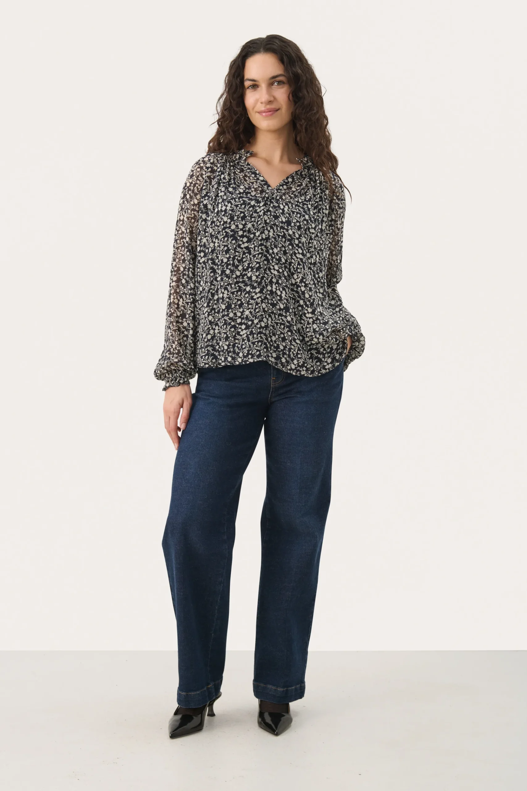 KelsiaPW Blouse