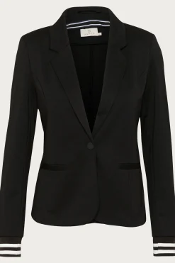 Kinnie Blazer
