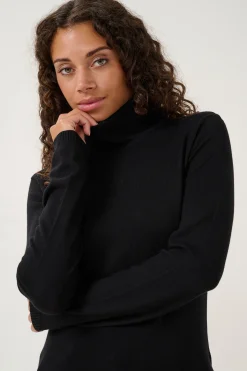 Knit pullover