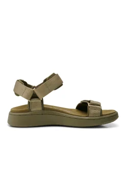 Line Sandal