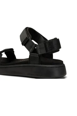 Line Sandal