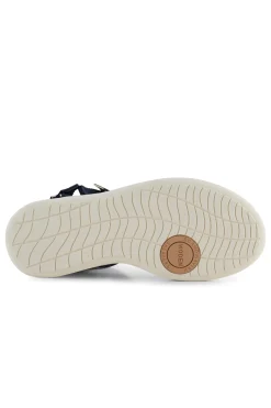 Line Sandal
