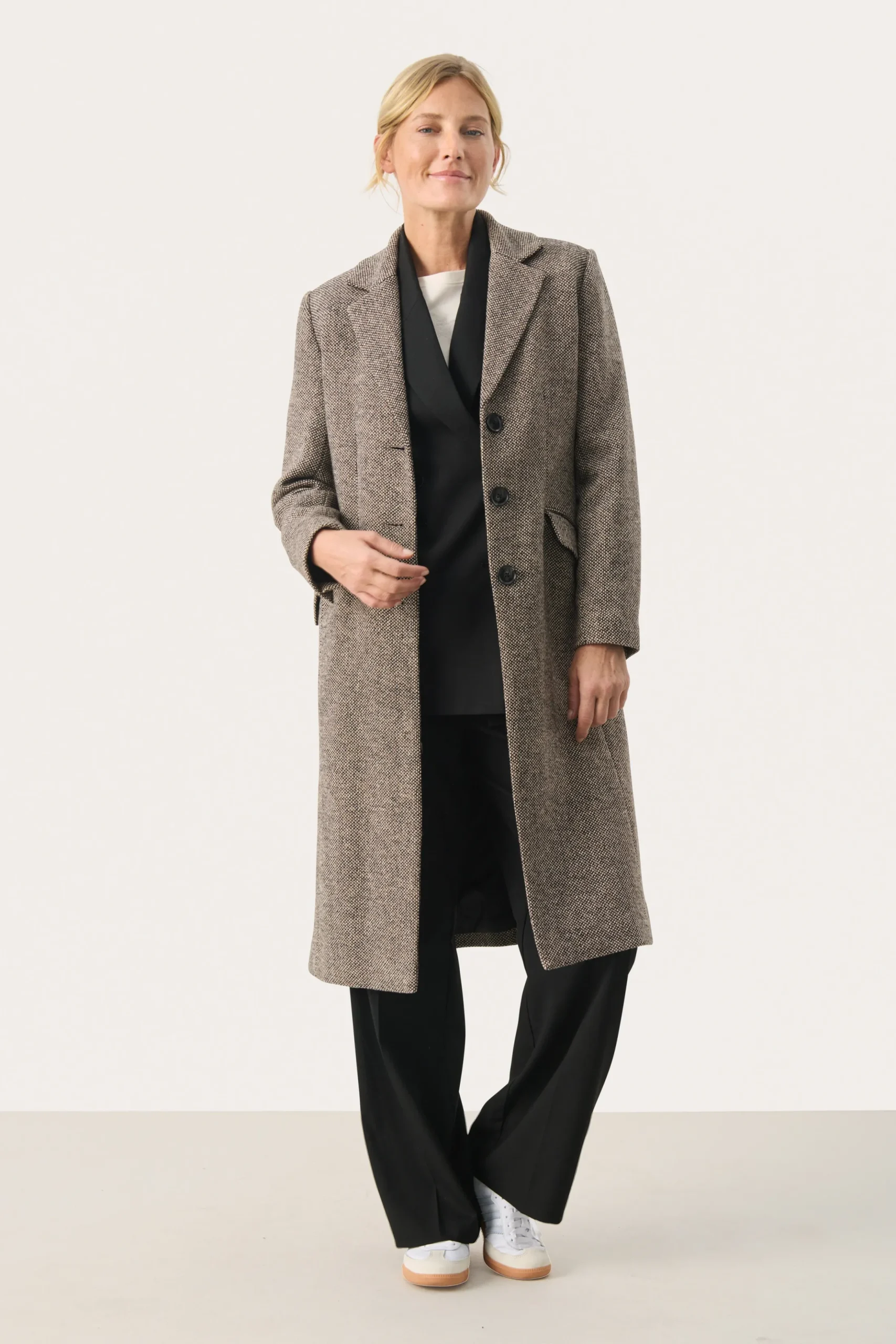 LottePW Coat
