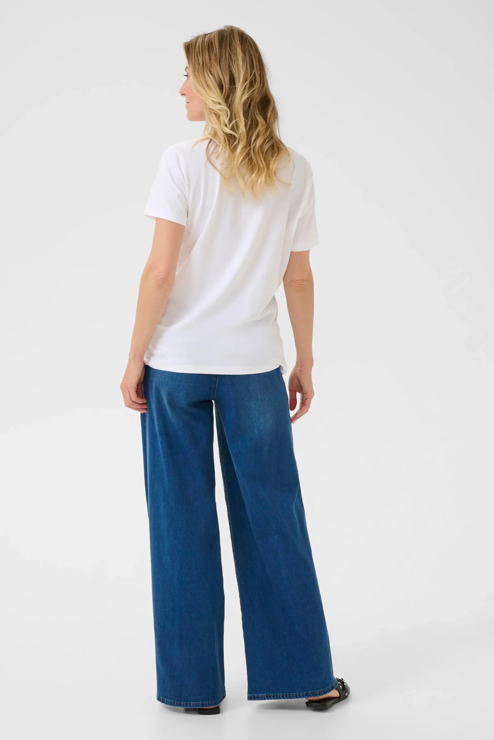 Naia T-shirt