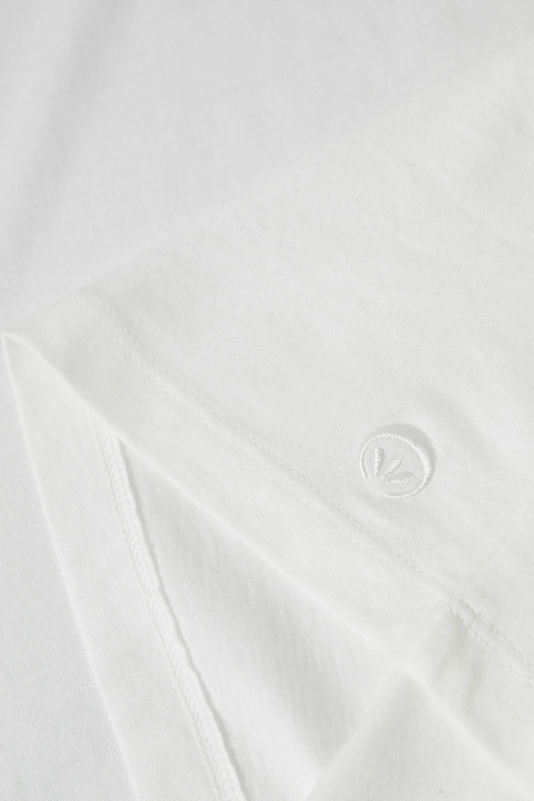 Naia T-shirt
