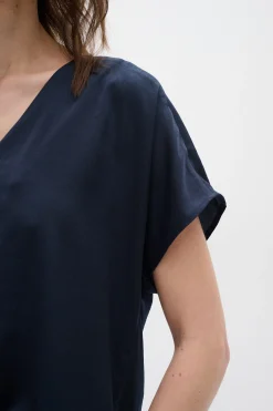 RindaIW Blouse