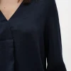 RindaIW Blouse