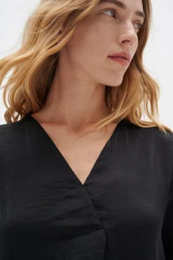RindaIW Blouse