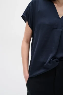 RindaIW Blouse
