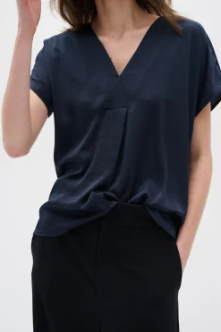 RindaIW Blouse