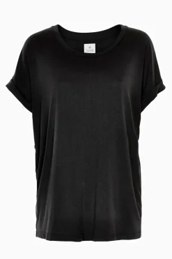 Short sleeved t-shirt