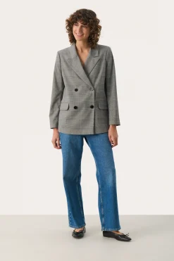 SinesPW Blazer