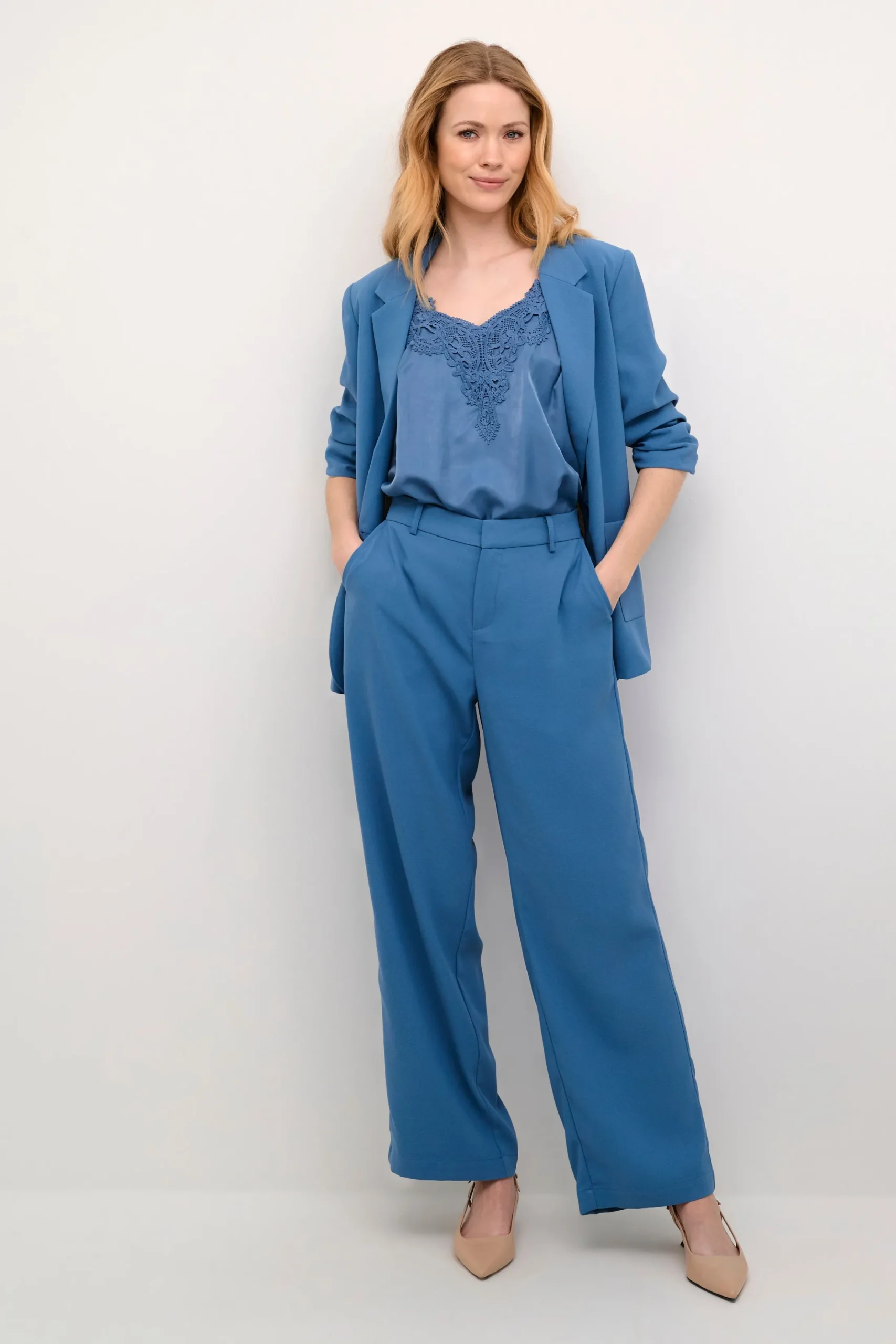 61 Trousers