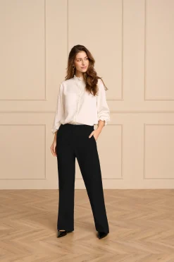 61 Trousers
