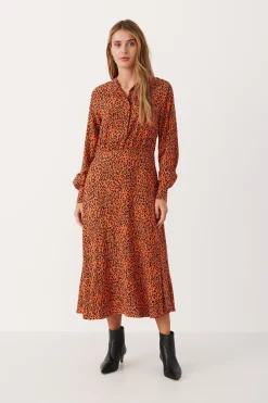 VionaPW Dress